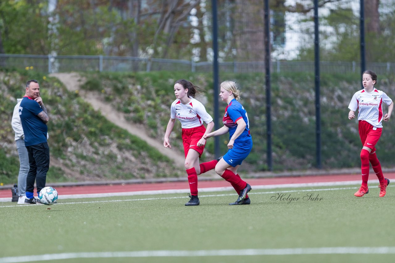 Bild 132 - wCJ Walddoerfer 2 - VfL Pinneberg 2 : Ergebnis: 7:0